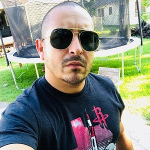 Meet your Posher, Gerardo